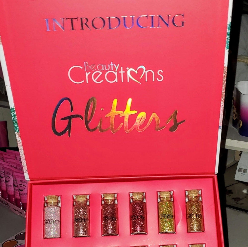 Beauty Creations - Picture 2 of 2